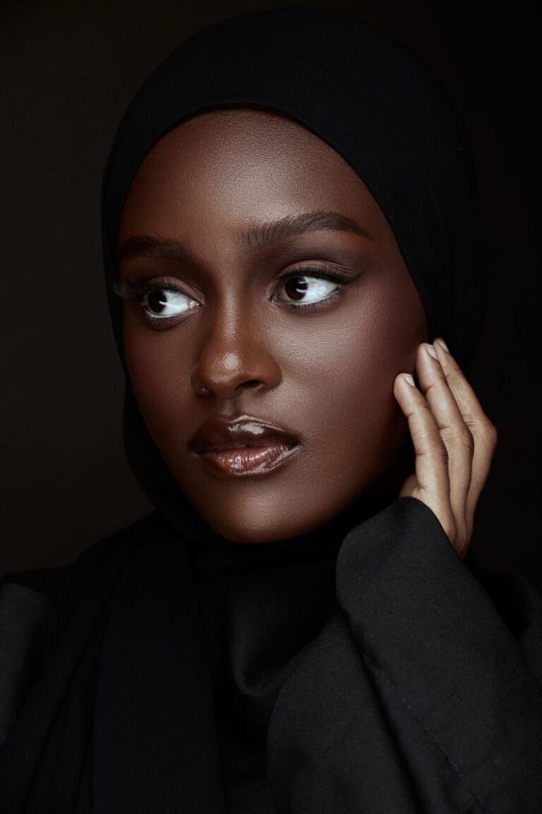 pramugari berkulit hitam